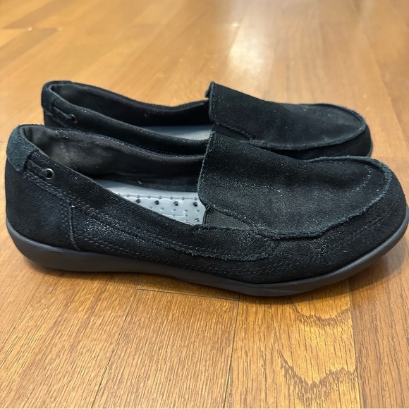 Crocs Faux Leather Black Shimmer Womens Slip On Comfortable Loafers Size 9 - Picture 4 of 9